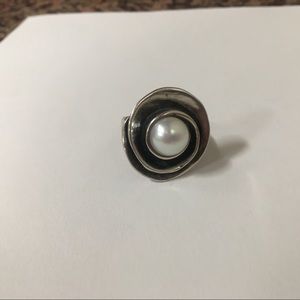 Silpada Lily Pearl Ring